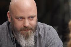 Samek: Je nechutné, když musí před tím fašistickým prasátkem zdrhat dvouměsíční dítě