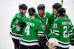 NHL: Arizona Coyotes at Dallas Stars