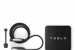 Tesla dobíjecí kabel USA