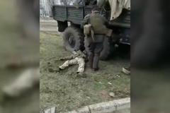 Drsná realita válečného stavu. Tady je sestřih zásadních okamžiků ruského útoku na Ukrajinu