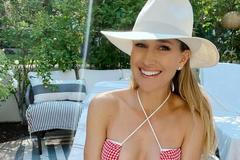 Šokující změna kariéry. Tenisová hvězda láká diváky na intimní videa