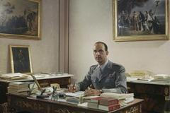 Poslední italský král Umberto II. na snímku z roku 1944, kdy byl ještě princem. Králem se stal v 9. května 1946, ale vládl jen do 12. června téhož roku.