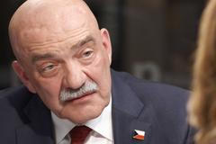 Byl bych skvělý prezident. Lidé by měli ocenit, že to chce někdo udělat, říká Březina