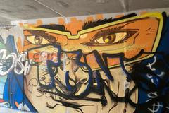 Prahu hyzdí graffiti