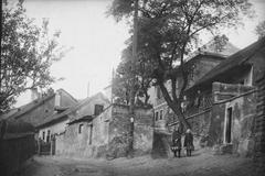 Poutací fotografie, Smíchov, Historie, Seriál, Tenkrát, Praha, Pražská čtvrť