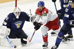 Tomáš Hertl v zápase proti Finsku na hokejovém MS 2022 v Tampere