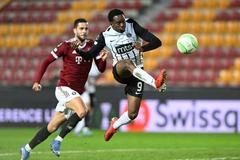 fotbal, Evropská konferenční liga 2021/2022, Sparta - Partizan Bělehrad, Queensy Menig