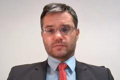 Farskému se omluvíme. Stáž může přerušit, poslancem by měl zůstat, říká Polčák