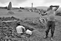 Fotogalerie / Pavel Vavroušek / Unikátní snímky. Jak se žilo v nejvýchodnější vesnici Československa v 70. letech