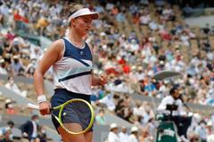 Barbora Krejčíková ve finále French Open 2021 s Anastasií Pavljučenkovovou