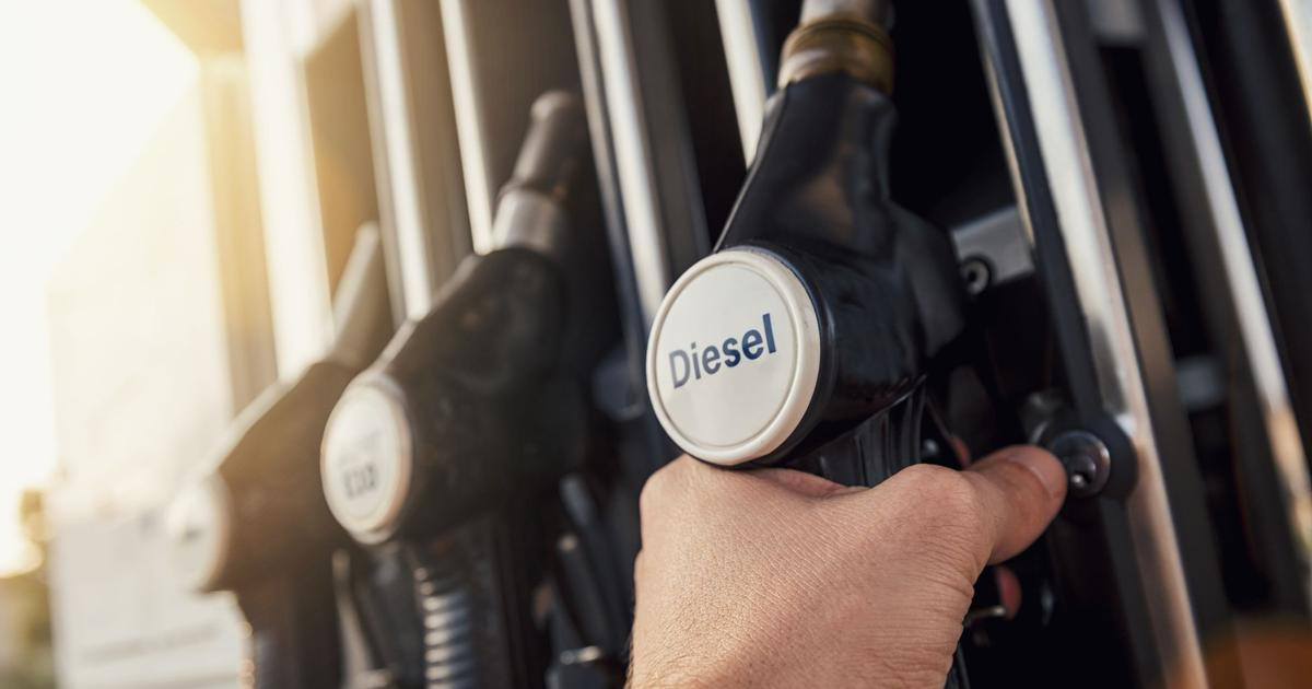 Slovensko prodloužilo dvojí ceny nafty o měsíc, zrušilo limit při tankování