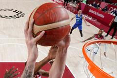 Ondřej Balvín v zápase USA - Česko na OH 2020