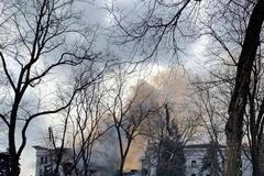 Živě: Ruský útok na civilní kryt v Mariupolu. Jaká je situace na na místě?