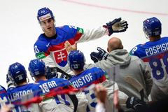 Juraj Slafkovský slaví branku v zápase s Kazachstánem