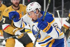 Útočník Buffala Jeff Skinner