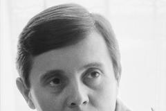 Živě: Odchod velkého herce i člověka. Na Josefa Abrháma vzpomíná režisér Jan Hřebejk