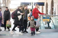 Ukrajinští uprchlíci na Hlavním nádraží v Praze, válka na Ukrajině, uprchlík, dobrovolníci, Oganizace na pomoc uprchlíkům (OPA)