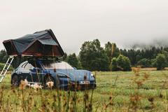 Porsche kempování Taycan a 911