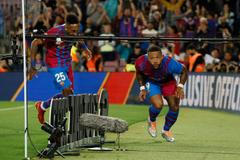 Memphis Depay z Barcelony slaví gól v zápase s Celtou Vigo