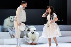 Prodaná nevěsta mezi paneláky: Vášnivé reakce k opeře patří, říká režisérka Nellis