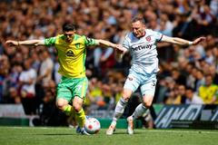fotbal, Premier League 2021/2022, anglická liga, Norwich City - West Ham United, Vladimír Coufal