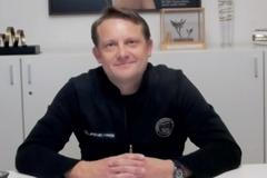 Doktor: V Pekingu budou v bublině všichni. Je to trochu na hlavu, ale jsme poučení