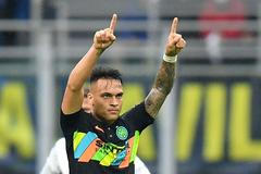 Lautaro Martínez slaví gól Interu Milán v zápase italské ligy proti Empoli
