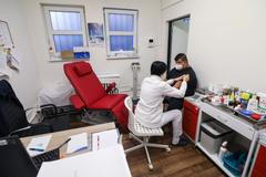 Ordinace pro chudé, Armáda spásy, lékař, ošetření, zdravotnictví, vyloučení, lidé bez domova, bezdomovec