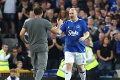 Fanoušek Paul Stratton v přípravném zápase Evertonu