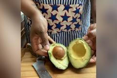 Virální trik s avokády na TikToku