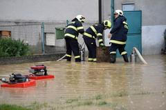 Počasí bouřky záplavy