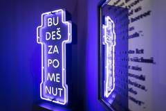 Viktor Karlík: Literatura