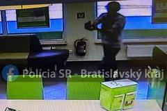 Slovensko, loupež, banka