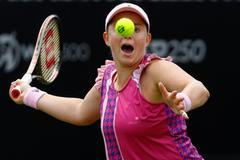 Jelena Ostapenková ve finále turnaje v Eastbourne 2022