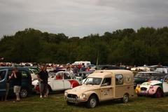 Sraz Citroënů 2CV Club Jesenice a Tata Bojs