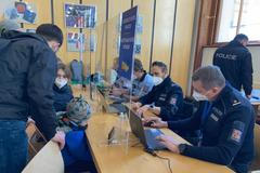 Asistenční centrum pomoci uprchlíkům z Ukrajiny v Praze v Městské knihovně.