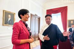 Pekarová Adamová Cchering