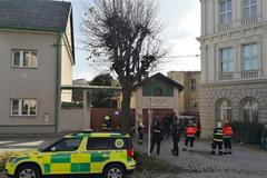 Střecha dělníci záchranáři Příbram