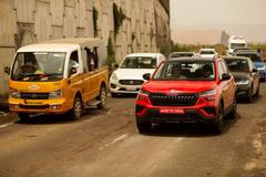 Reportáž z indického provozu & Škoda Kushaq a Slavia