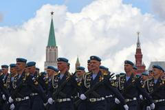 Rusko, vojenská přehlídka 2022, armáda, vojáci
