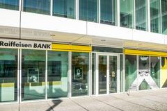 Díky zeleným dluhopisům podpoří Raiffeisenbank udržitelné projekty v hodnotě téměř 9 miliard korun