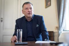 Vladimír Balaš, ministr školství, portrét