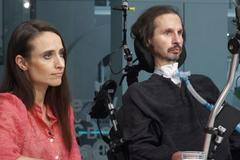 Jak se žije s ALS? Nejvíc bolí, že nemůžu obejmout děti a manželku, říká Mikuláš