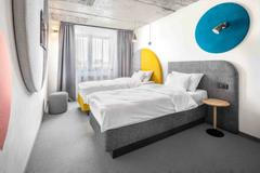 Hotel mezi švy Polstrin