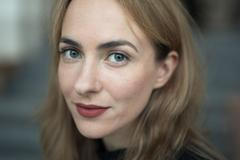 Herečka Elizaveta Maximová, portrét