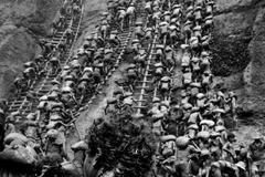 Sebastiao Salgado, zlatý důl v Serra Pelada