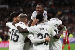 Radost fotbalistů Realu Madrid v zápase španělské ligy proti Seville