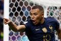 Kylian Mbappé slaví gól v zápase MS 2022 Francie - Austrálie