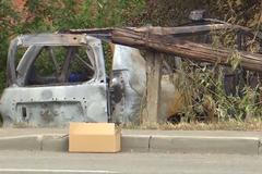 Vyšetřovatelé prohledávají místo výbuchu auta, ve kterém zahynula Darja Duginová