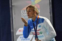 Barbora Špotáková s bronzovou medailí z ME 2022